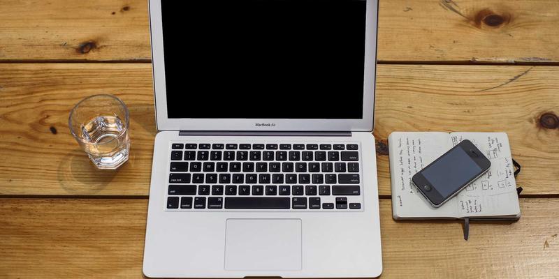 古董收藏进阶：从秘色瓷到珐琅彩，揭秘中国古瓷器釉色工艺巅峰与鉴别要诀